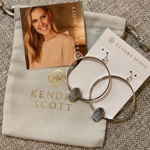 Kendra Scott Slate Cat’s Eye Elora Hoop Earrings in Rhodium